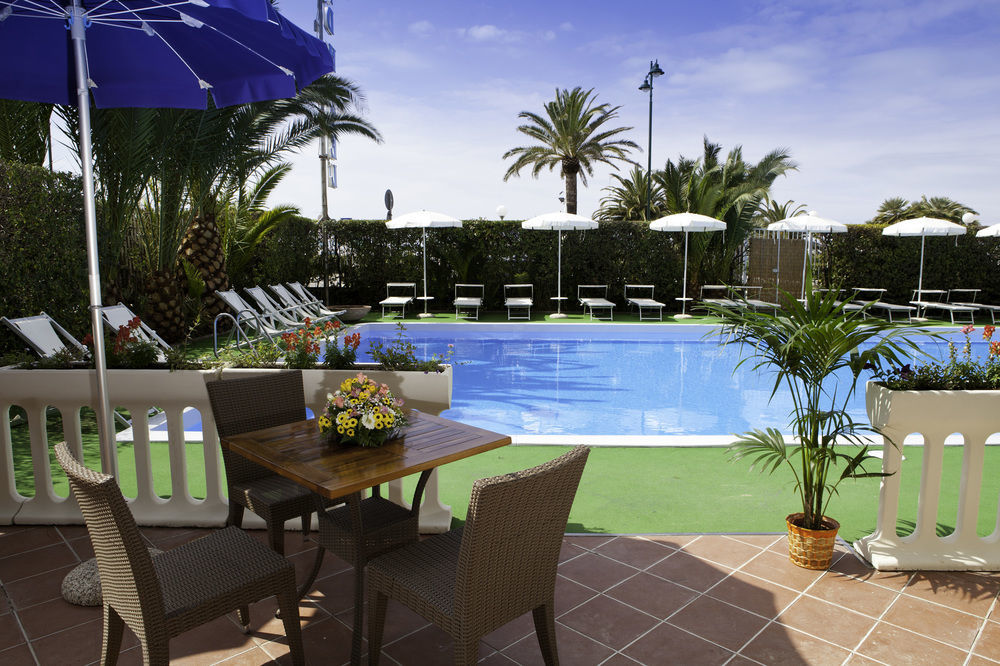 Grand Hotel Forte dei Marmi Exterior photo